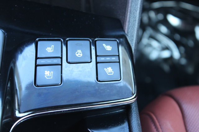 Used 2023 Kia Sportage SX FWD image 25
