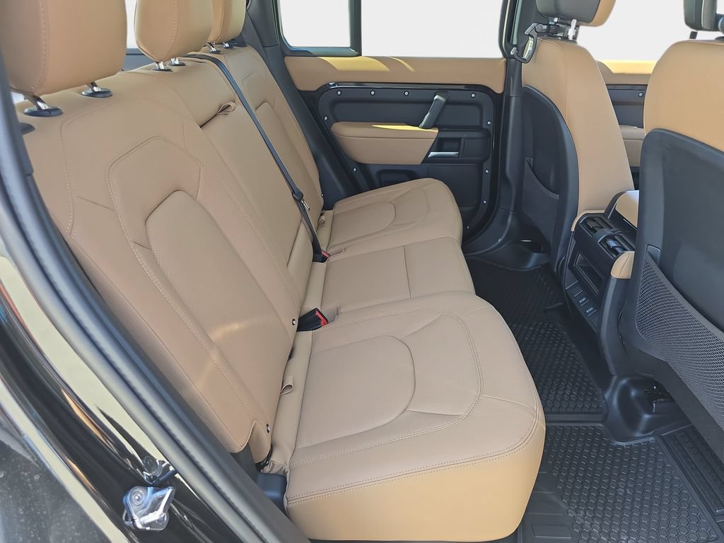 New 2026 Land Rover Defender 110 S AWD/4WD image 11