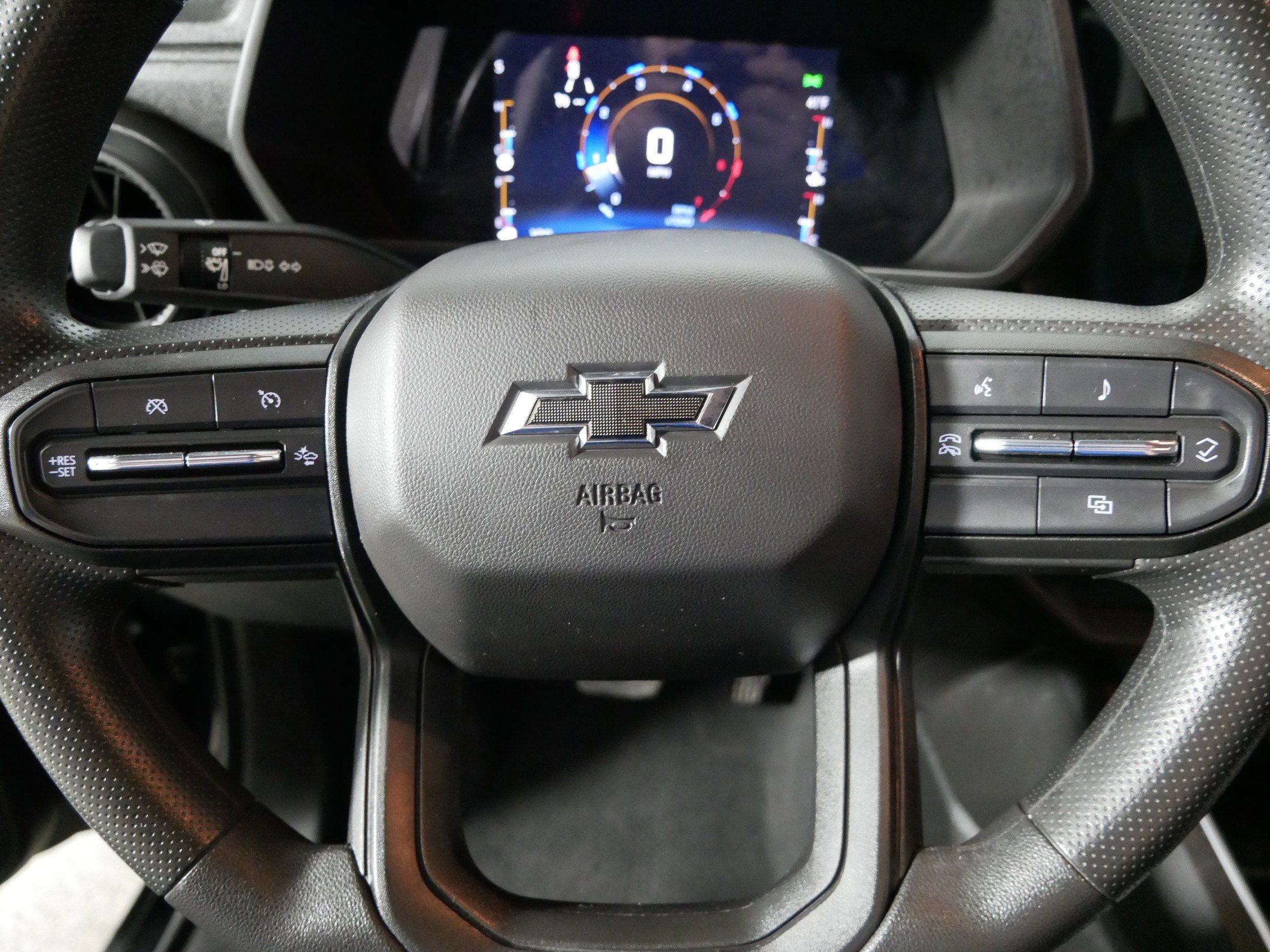 Used 2023 Chevrolet Colorado Trail Boss image 25