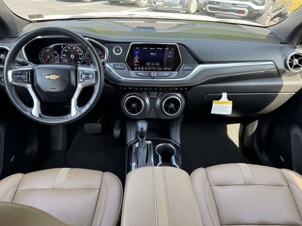 Used 2022 Chevrolet Blazer Premier w/ Enhanced Convenience Package AWD/4WD image 3