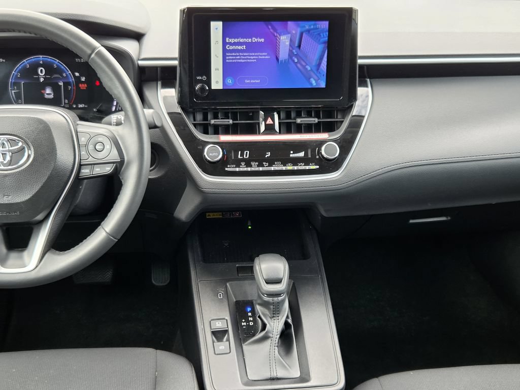 Used 2026 Toyota Corolla Cross LE FWD image 17