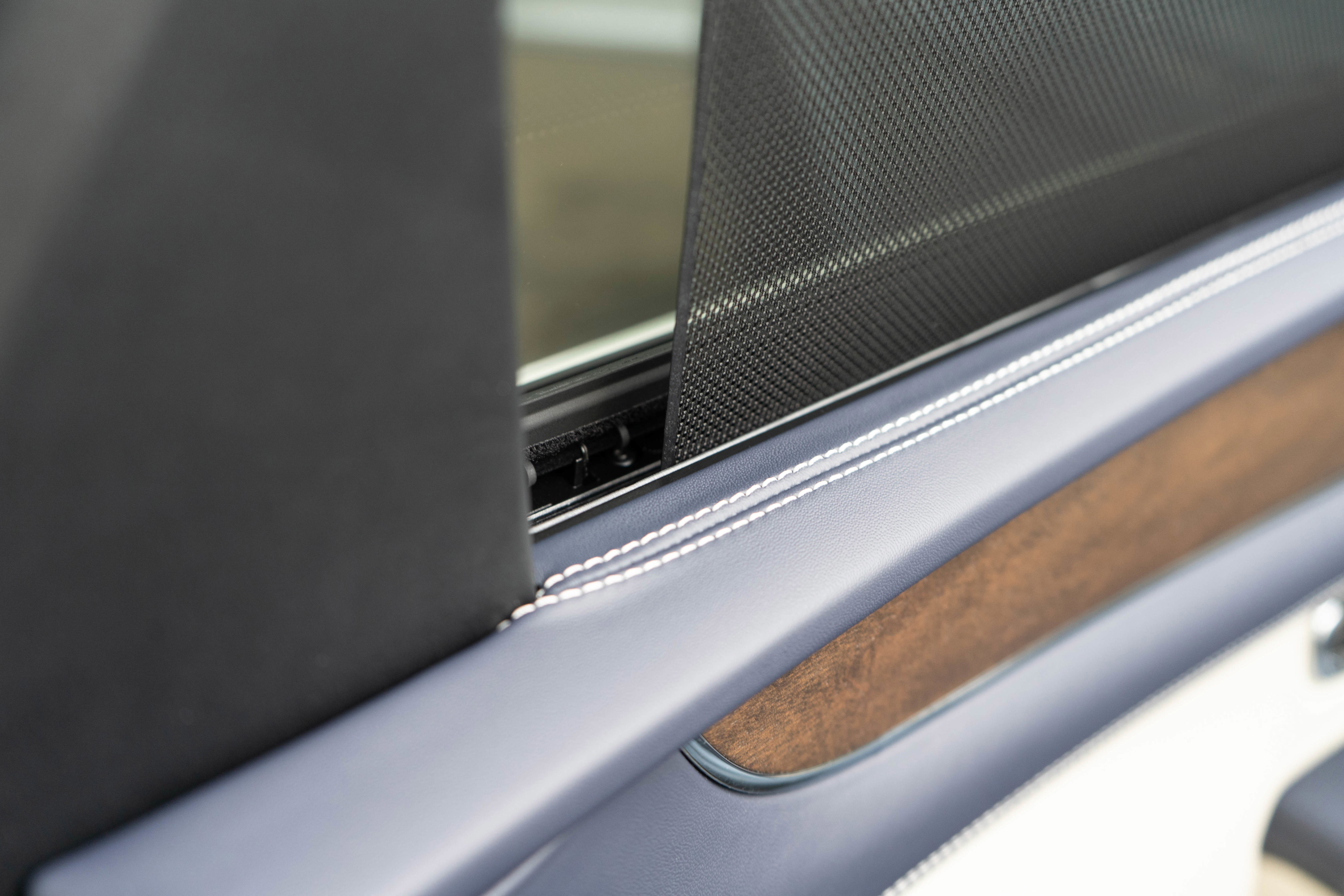 Used 2023 Bentley Bentayga image 31