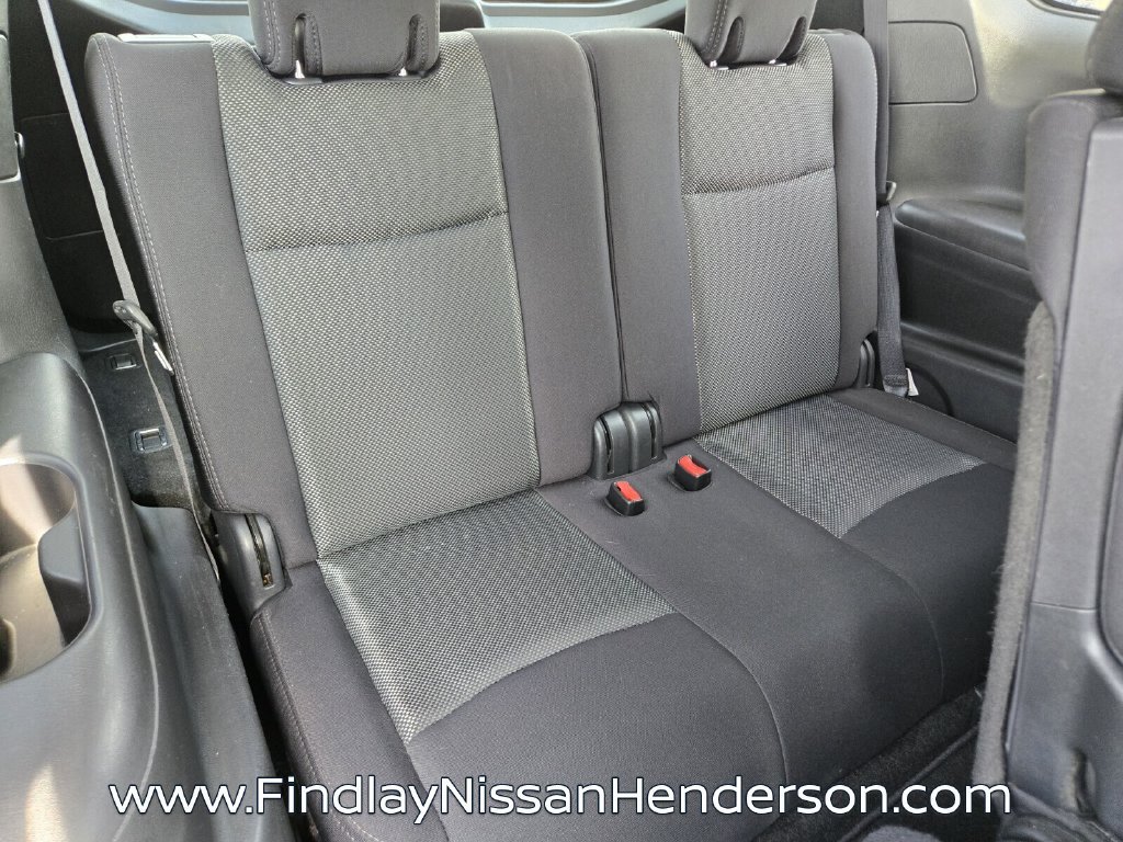 Used 2018 Nissan Pathfinder S FWD image 15