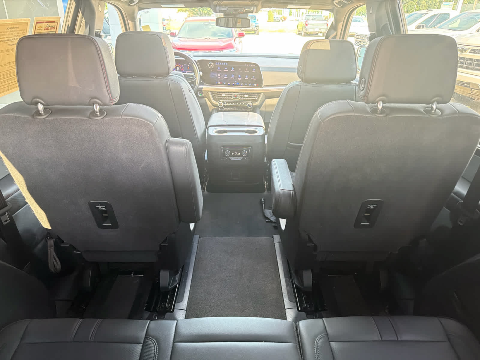 Used 2025 Chevrolet Tahoe RST w/ RST Capability Package AWD/4WD image 31
