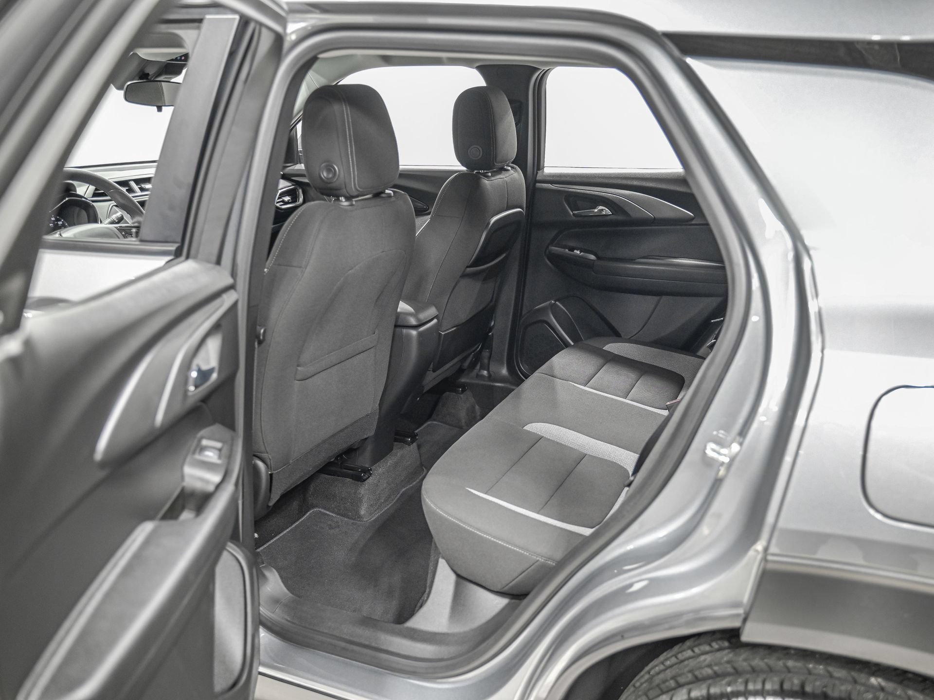 Used 2021 Chevrolet TrailBlazer LT AWD/4WD image 28