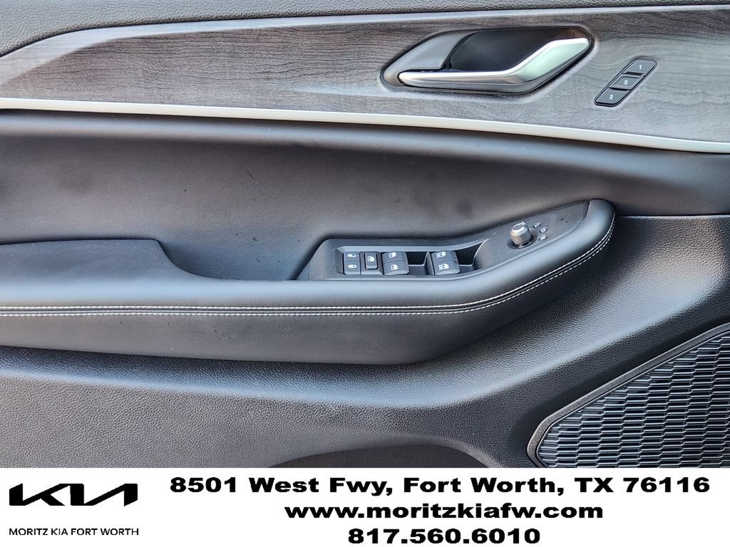 Used 2025 Jeep Grand Cherokee Limited w/ Black Appearance Package AWD/4WD image 22