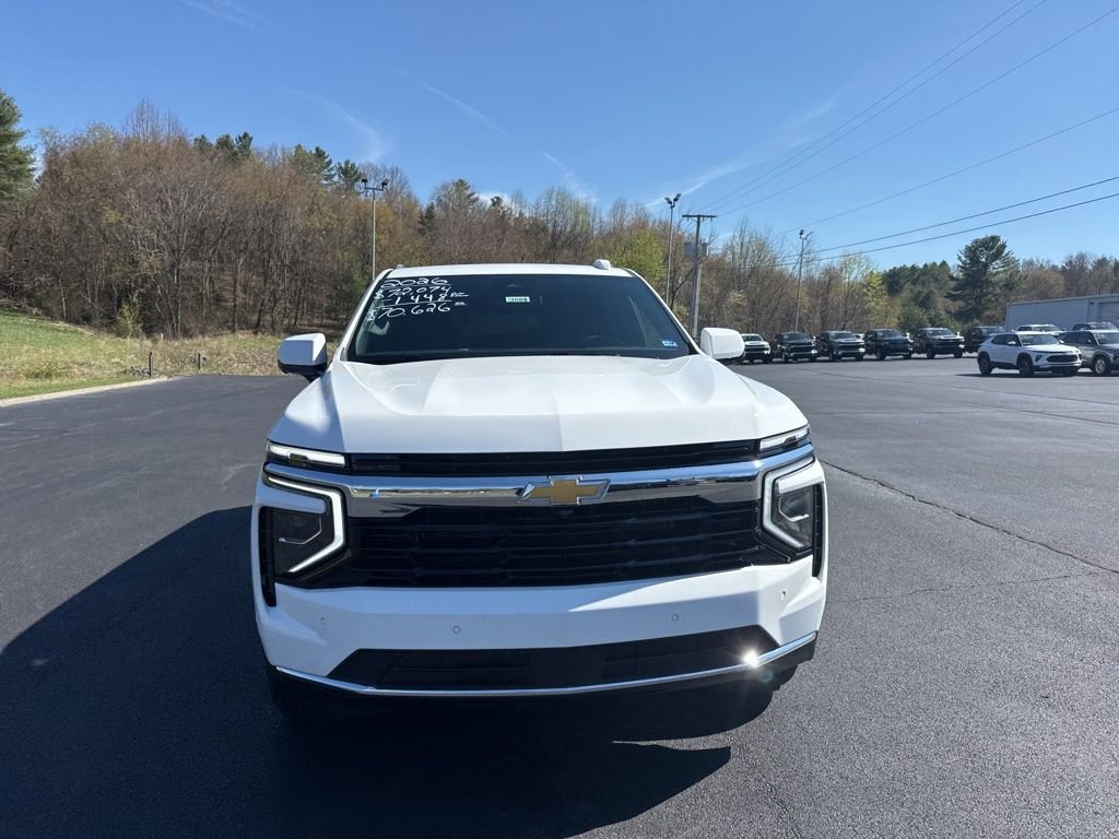 New 2026 Chevrolet Suburban LS image 2