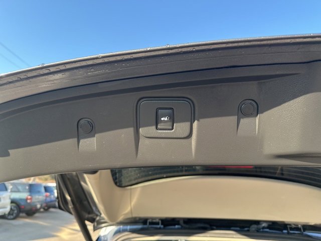 Used 2020 Nissan Murano SL w/ Moonroof Package image 11
