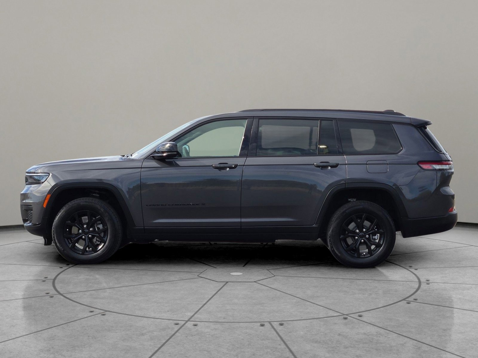 Used 2024 Jeep Grand Cherokee L Laredo image 7