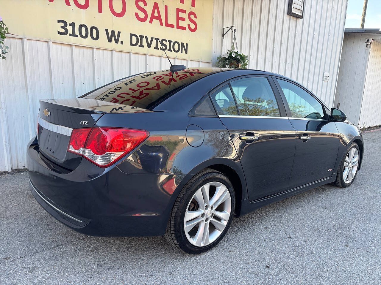 Used 2015 Chevrolet Cruze LTZ w/ Sun, Sound and Sport Package FWD image 8