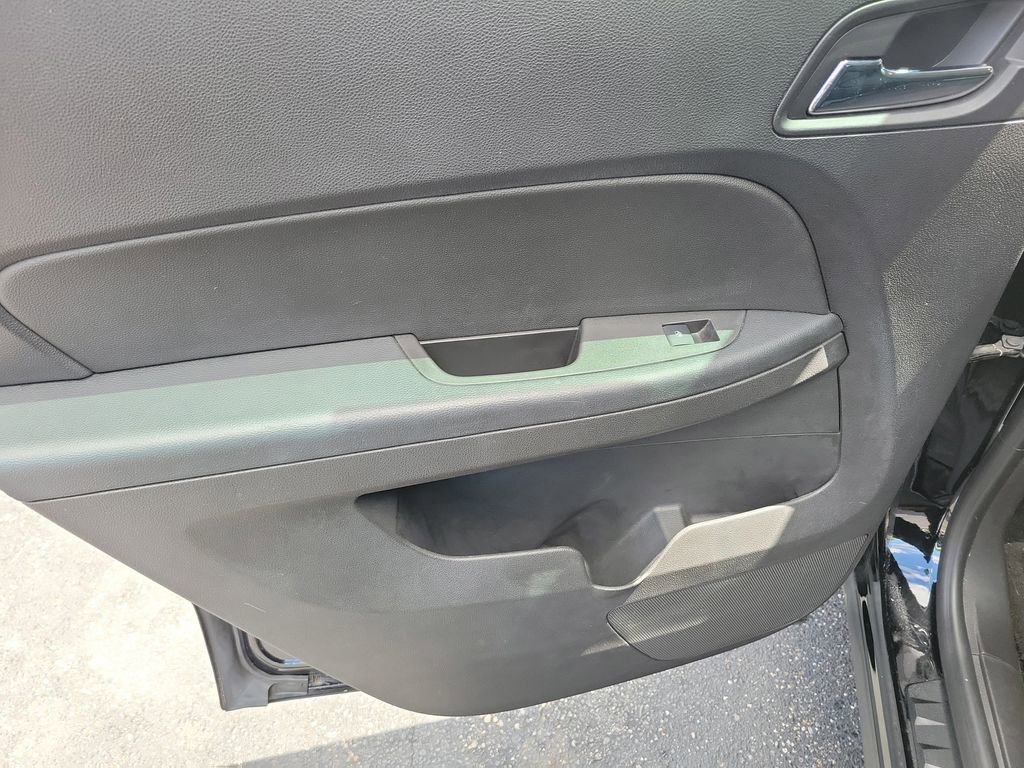 Used 2012 Chevrolet Equinox LS FWD image 16