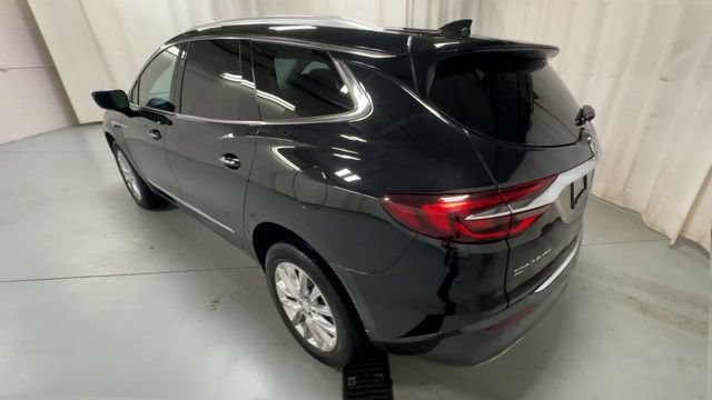 Used 2020 Buick Enclave Premium w/ Sun and Sites Package AWD/4WD image 6