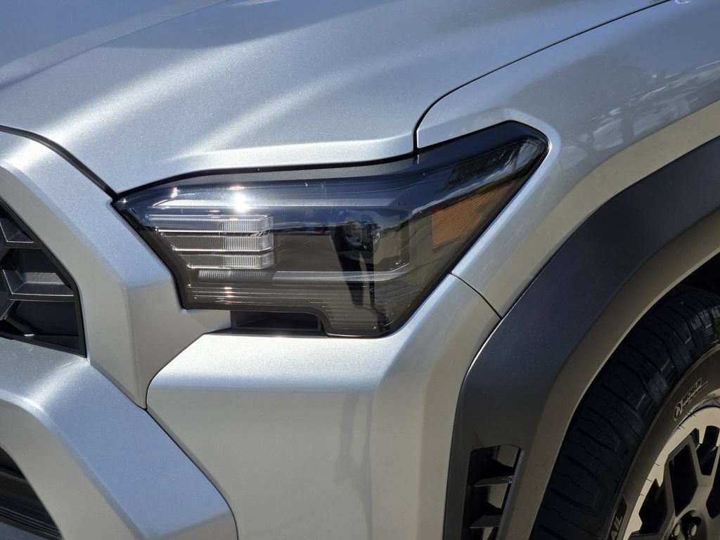 Certified 2025 Toyota 4Runner TRD Off-Road AWD/4WD image 5