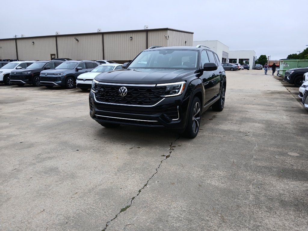 New 2026 Volkswagen Atlas SEL Premium R-Line