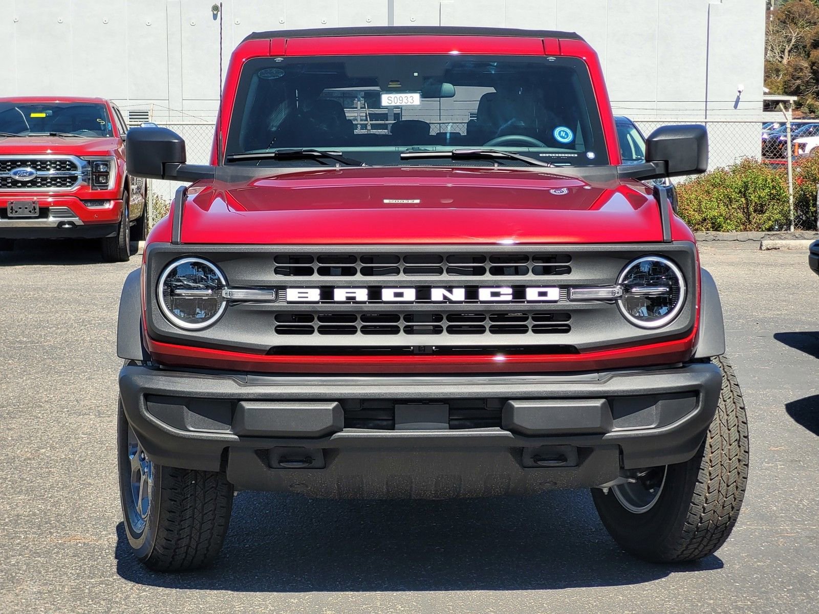 New 2025 Ford Bronco Big Bend image 3