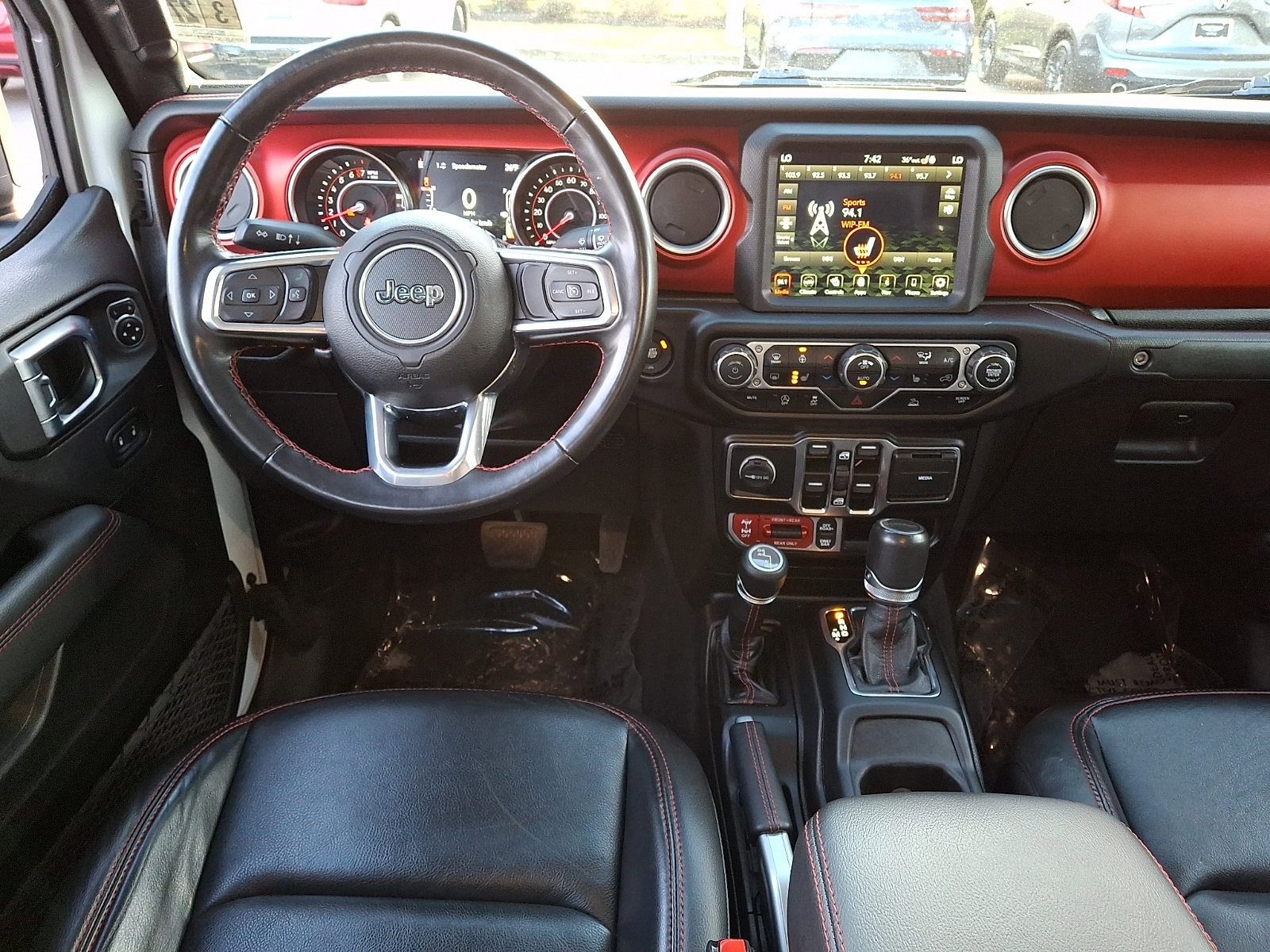 Used 2022 Jeep Gladiator Rubicon w/ LED Lighting Group image 11