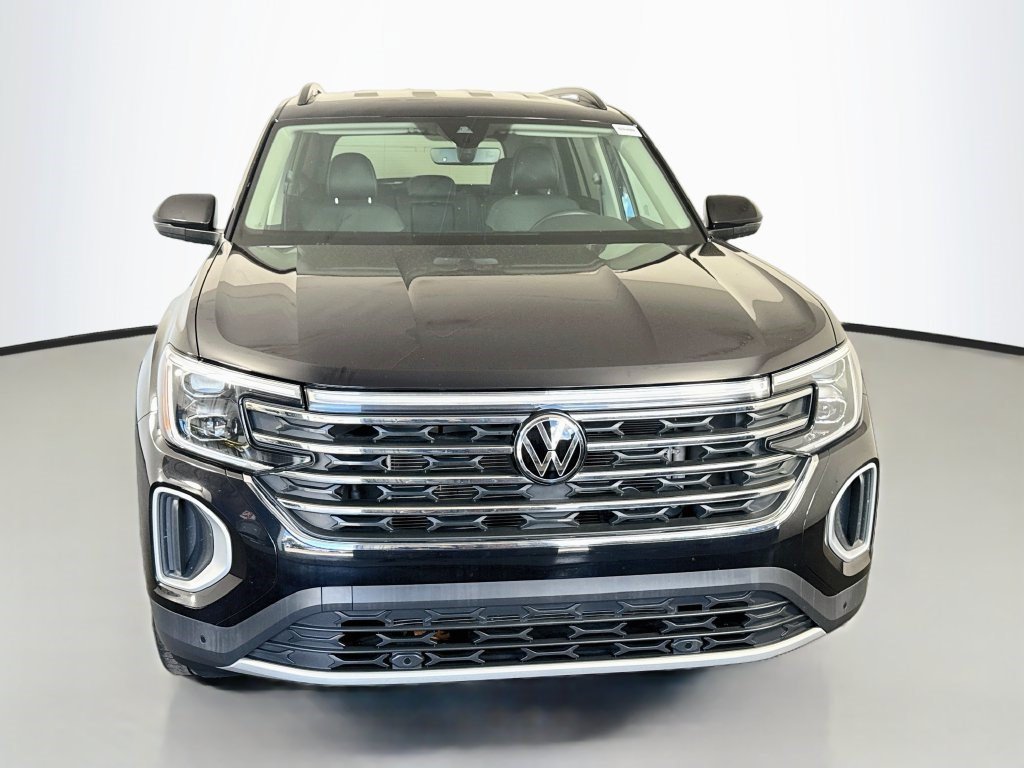 Used 2026 Volkswagen Atlas SE AWD/4WD image 2