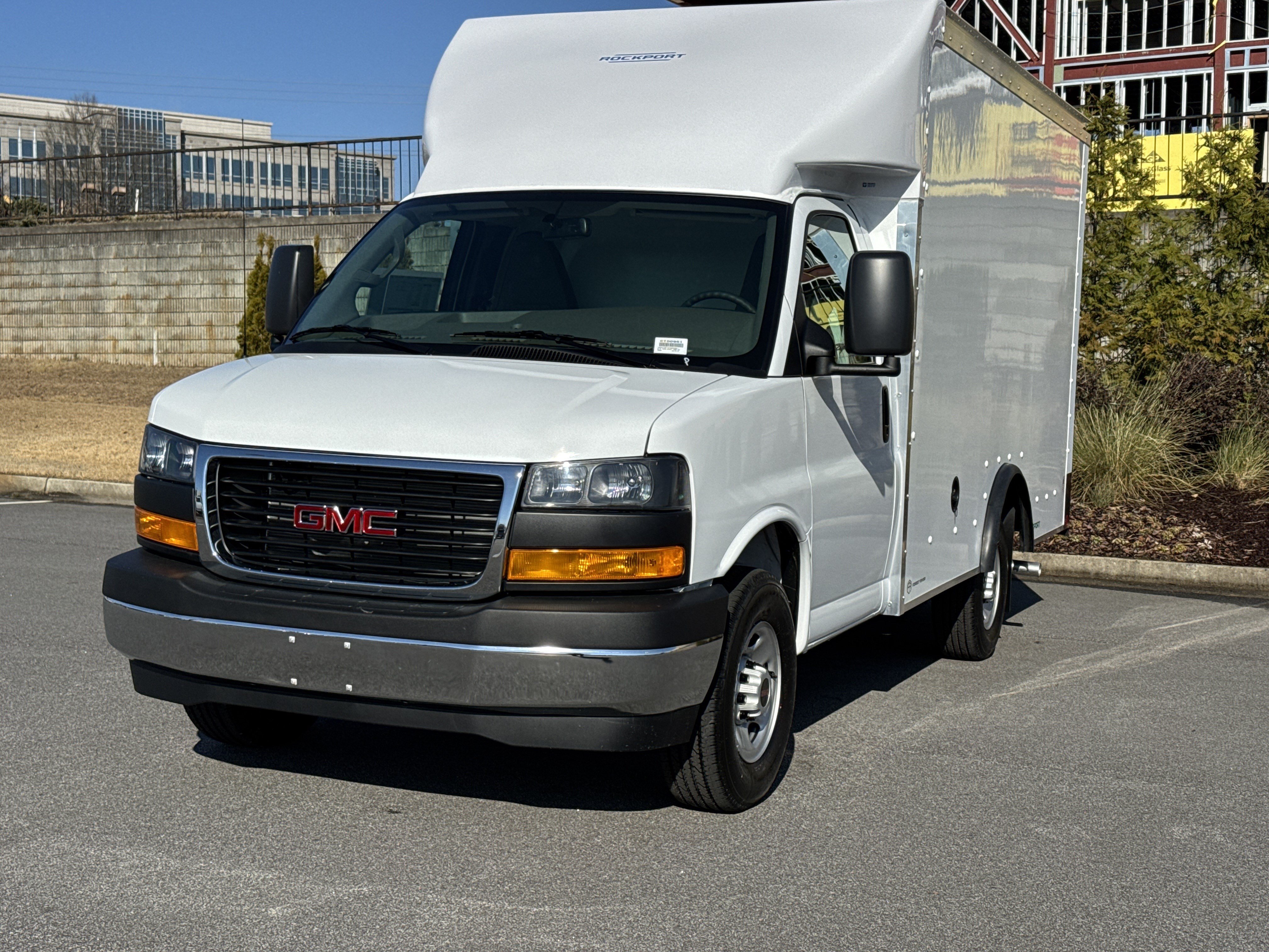 New 2026 GMC Savana 3500 w/ Power Convenience Package RWD image 5