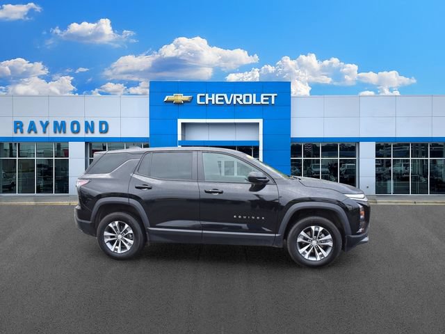 Used 2026 Chevrolet Equinox LT AWD/4WD image 2