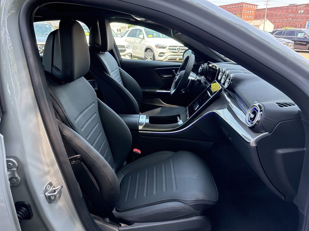 New 2025 Mercedes-Benz C 300 4MATIC Sedan image 14