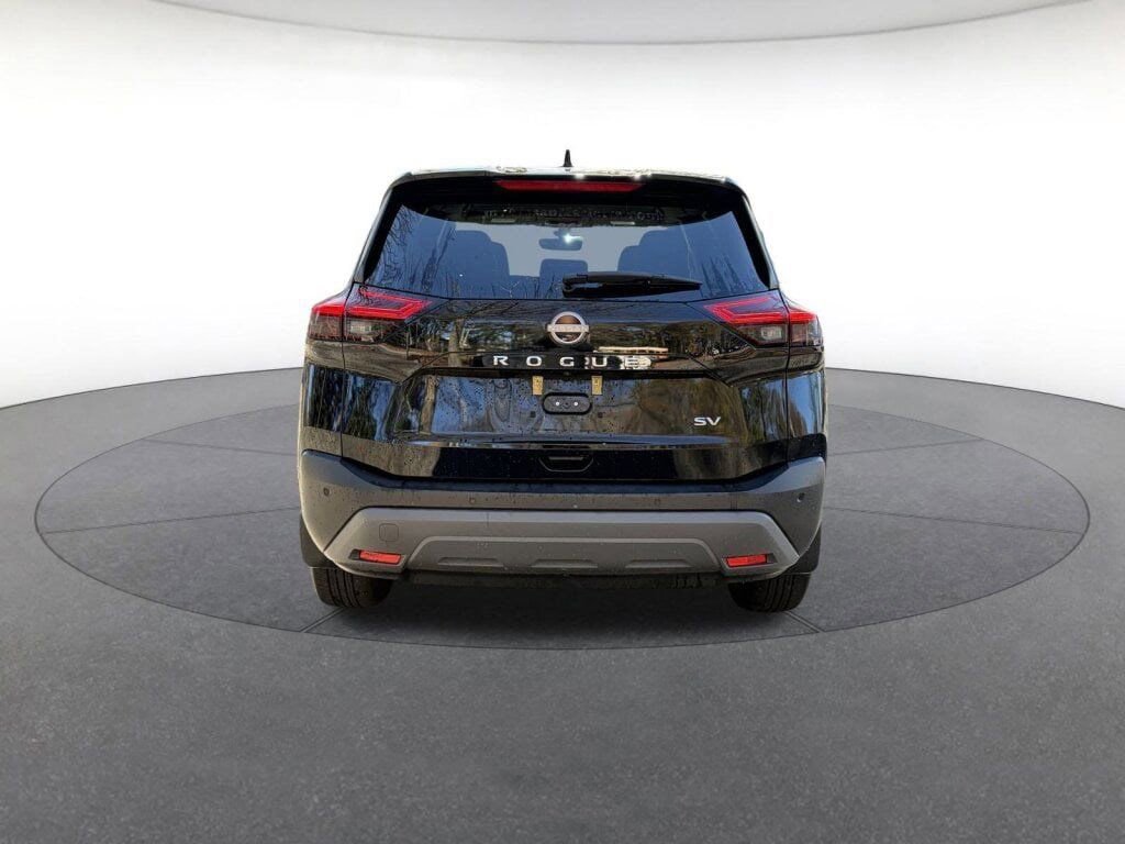 Certified 2023 Nissan Rogue SV image 4
