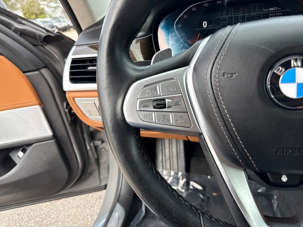 Used 2021 BMW 750i xDrive w/ Executive Package image 16