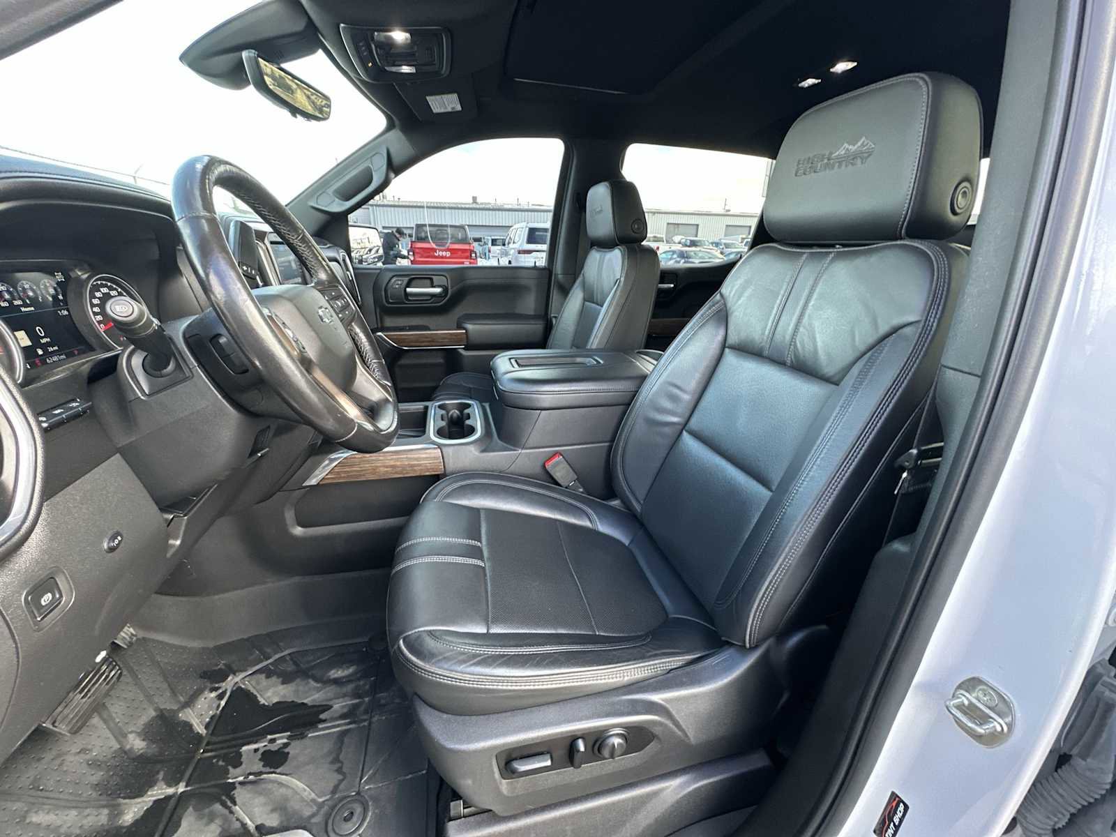Used 2021 Chevrolet Silverado 1500 High Country image 13