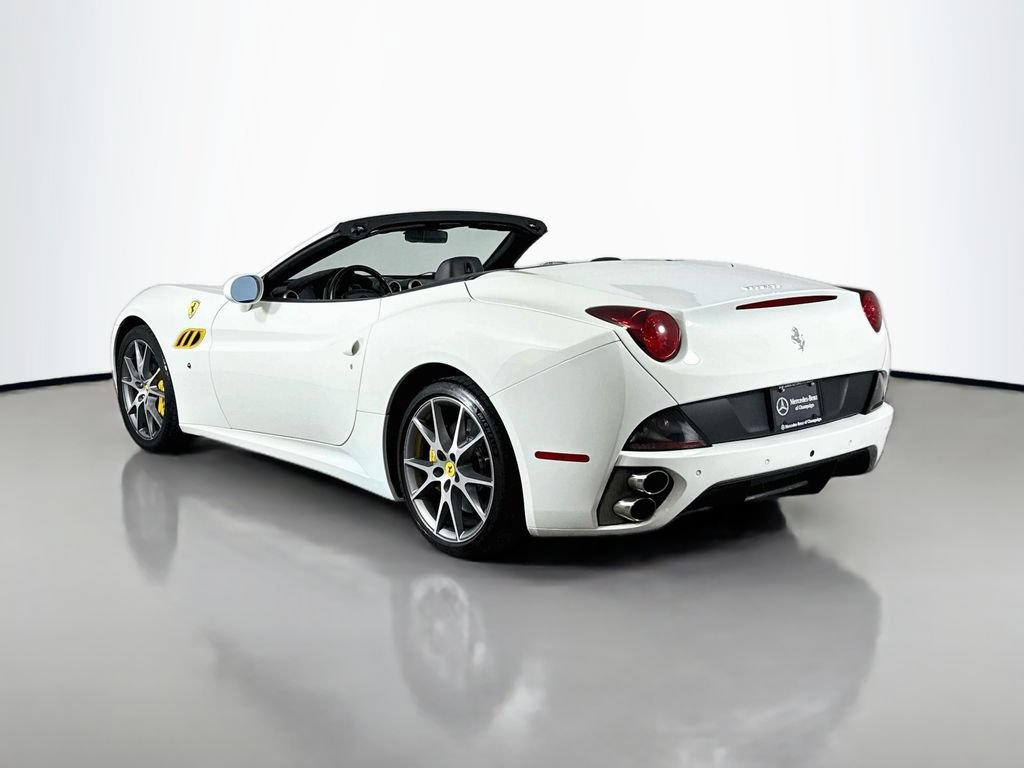 Used 2014 Ferrari California RWD image 5