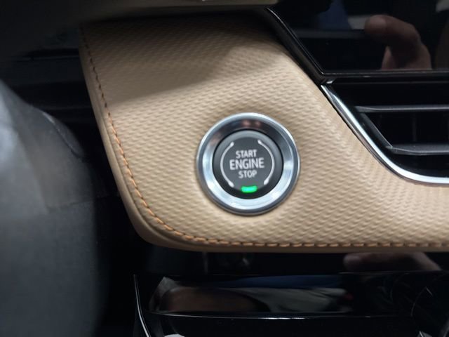 New 2026 Chevrolet Equinox ACTIV w/ Safety and Technology Package image 15