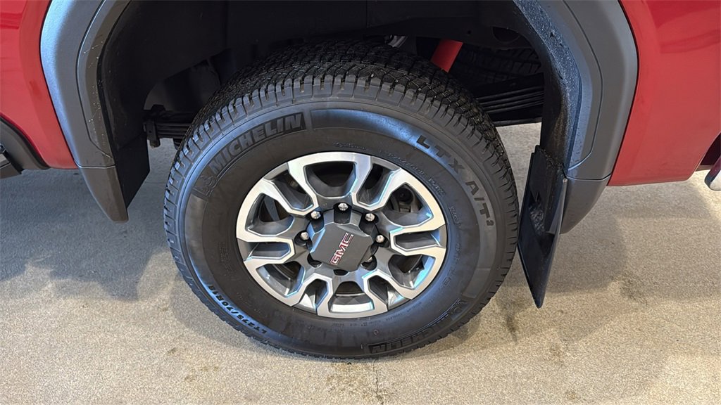 Used 2022 GMC Sierra 2500 SLE w/ SLE Value Package; image 10