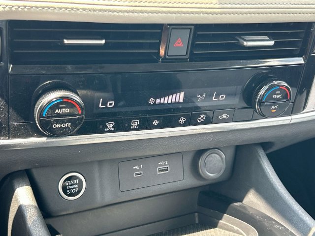 Used 2022 Nissan Rogue SV AWD/4WD image 31