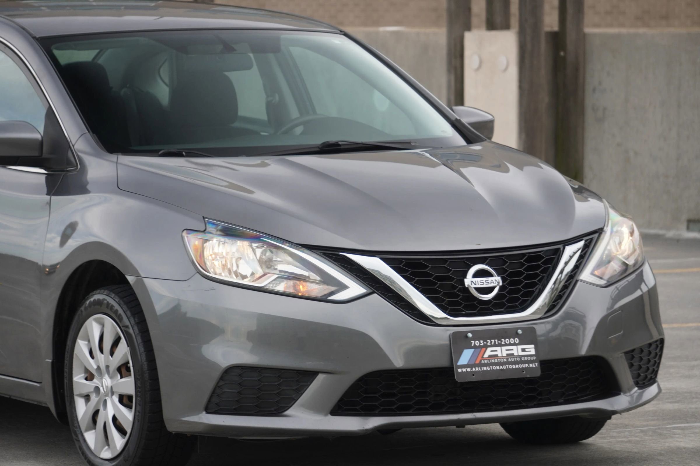 Used 2017 Nissan Sentra SV image 8