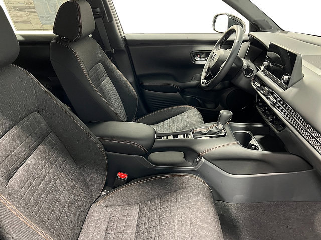 New 2025 Honda HR-V Sport image 30