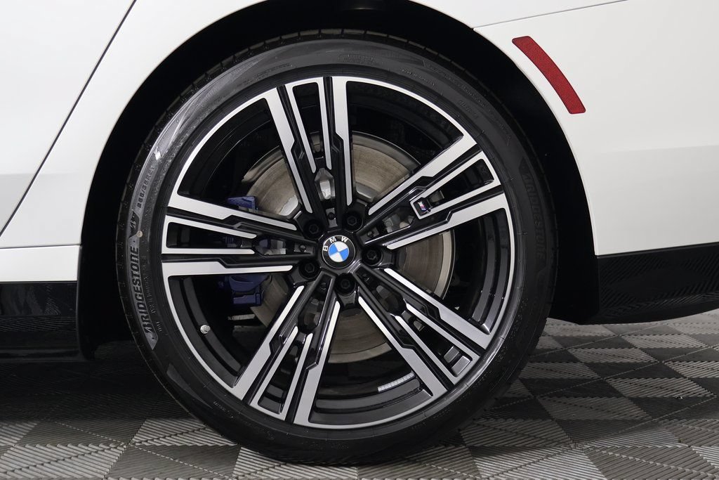 New 2026 BMW i7 eDrive50 w/ M Sport Package RWD image 10