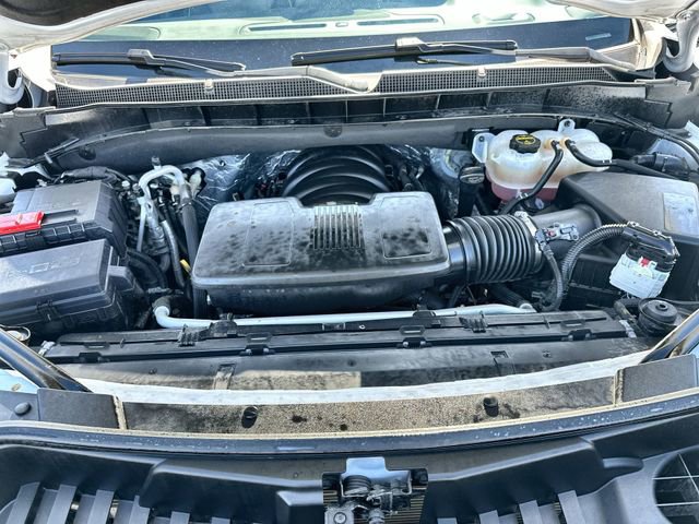 Used 2024 Chevrolet Suburban Premier image 18