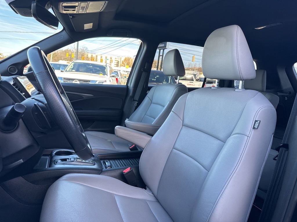 Used 2023 Honda Passport EX-L image 15