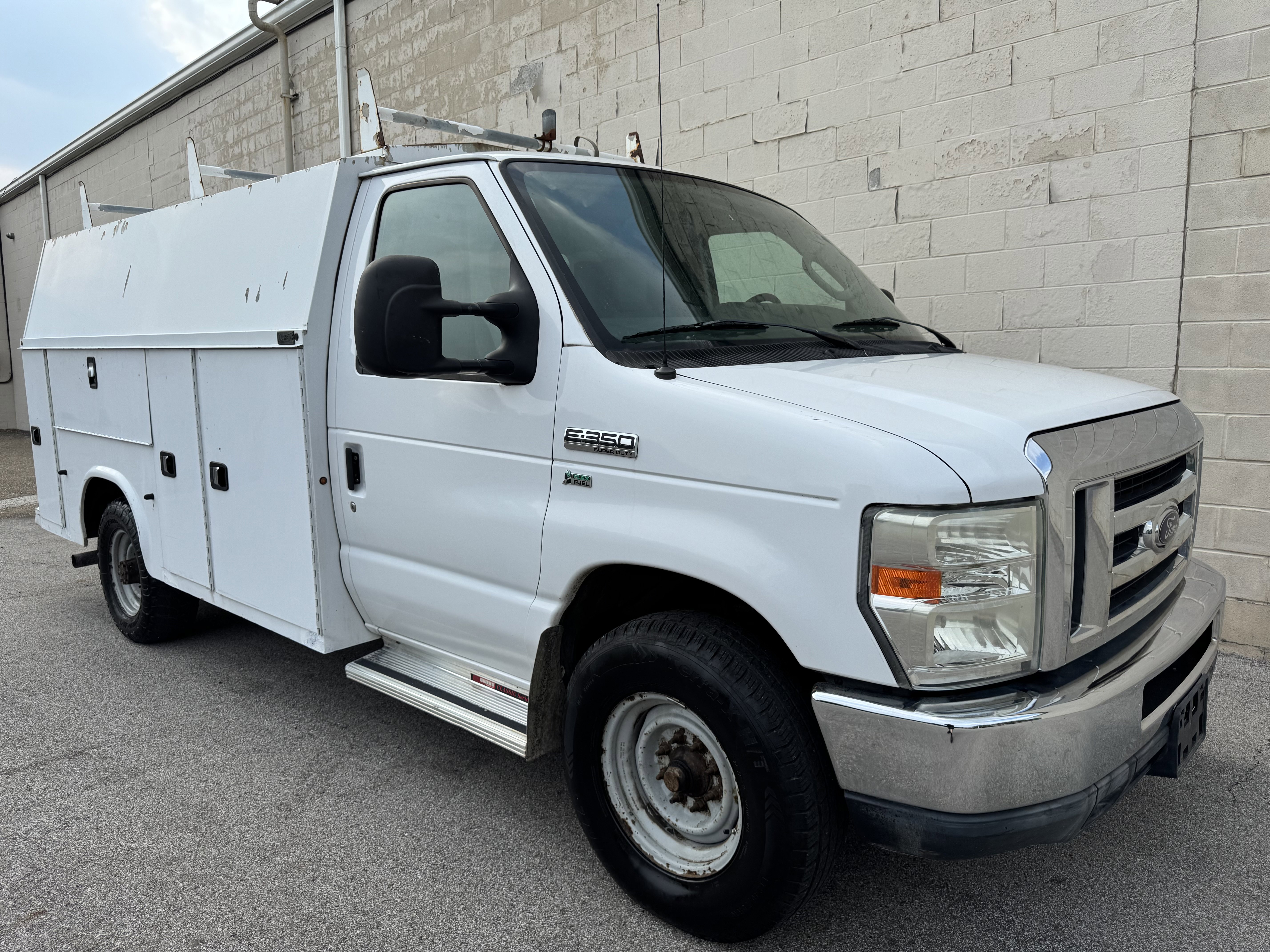Used 2009 Ford E-350 and Econoline 350 Super Duty image 6