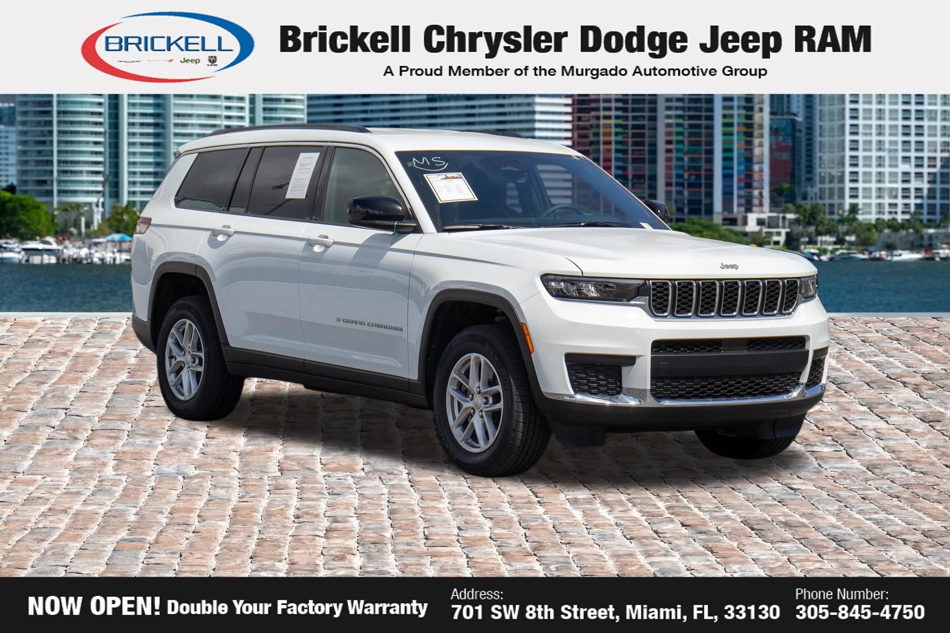 Used 2025 Jeep Grand Cherokee L Laredo image 3