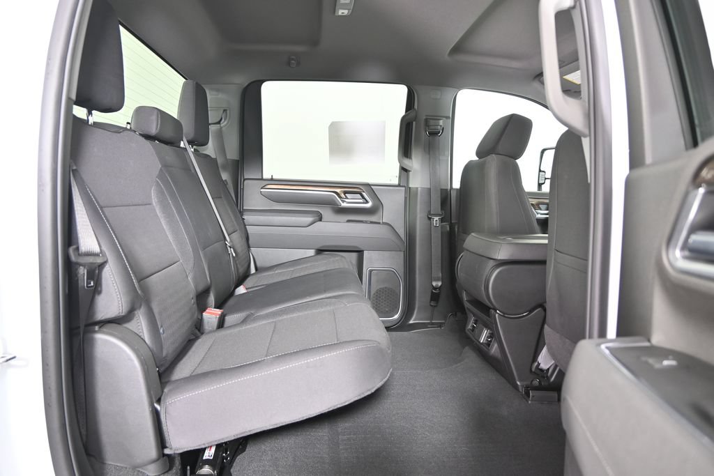 Used 2026 Chevrolet Silverado 3500 LT w/ Convenience Package AWD/4WD image 16