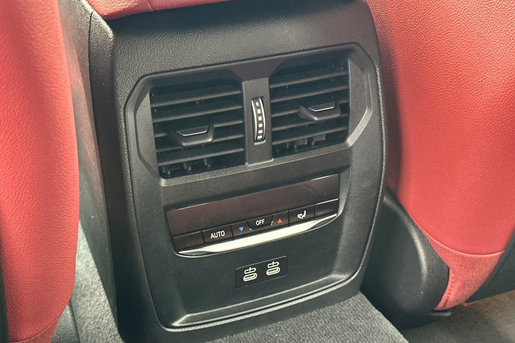 Used 2023 BMW i4 eDrive40 image 13