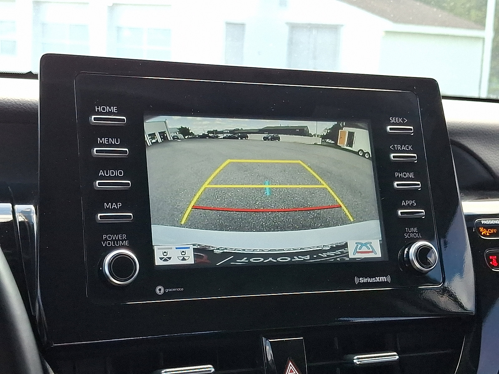 Certified 2022 Toyota Camry SE w/ Convenience Package image 18