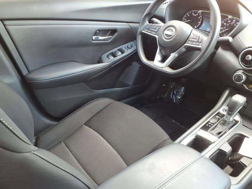 Used 2024 Nissan Sentra SV image 9