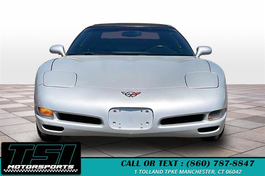 Used 2000 Chevrolet Corvette Convertible RWD image 3