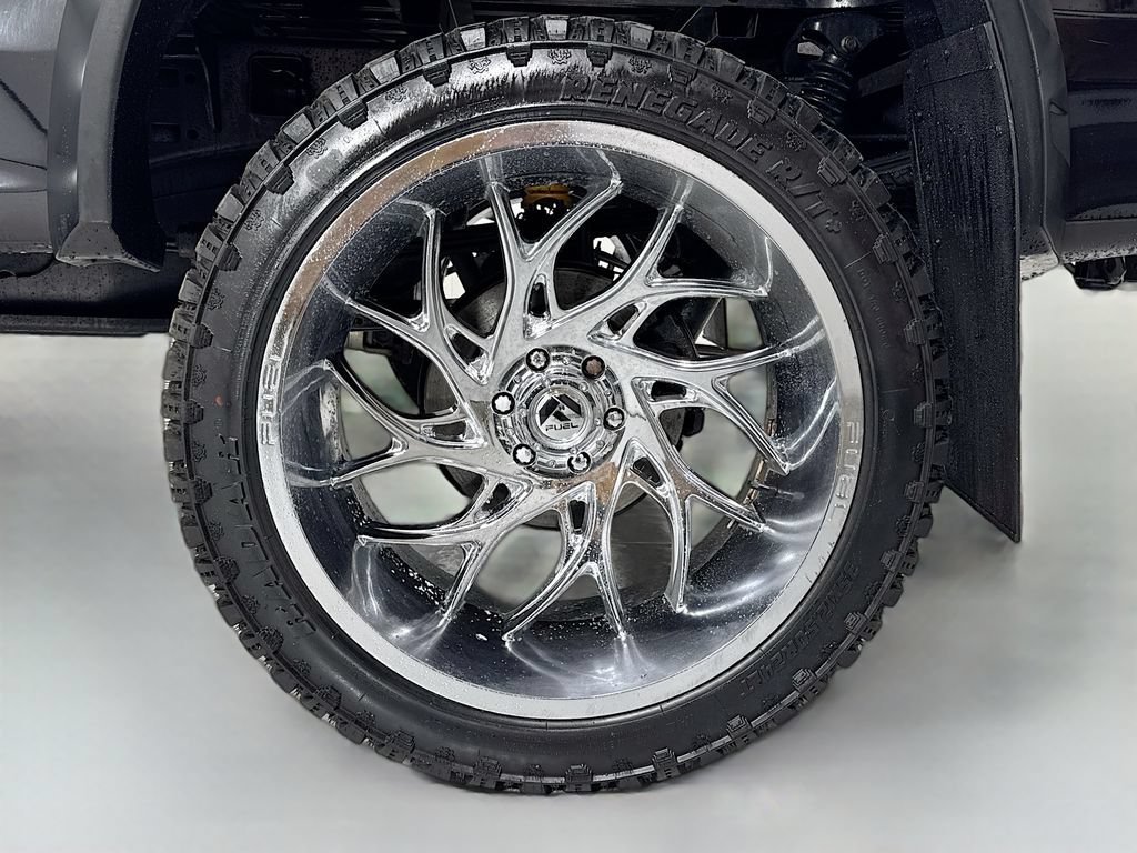 Used 2020 Ford F150 XLT w/ Equipment Group 302A Luxury AWD/4WD image 11