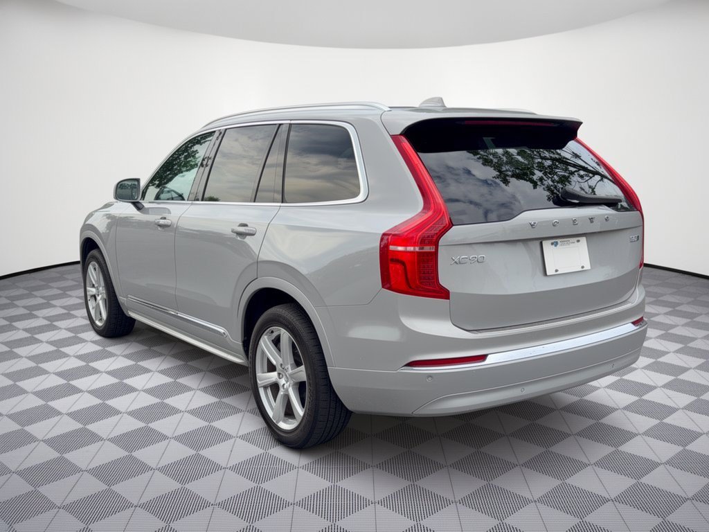 Used 2024 Volvo XC90 B5 Core w/ Protection Package Premier AWD/4WD image 3