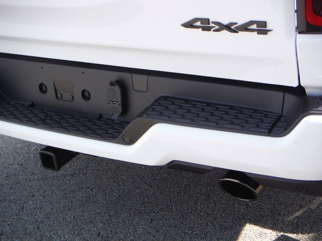 New 2027 RAM 1500 4x4 Crew Cab image 13