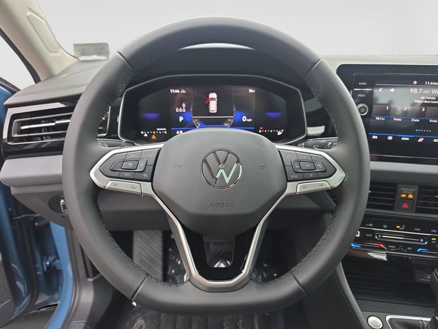New 2027 Volkswagen Jetta SE FWD image 13