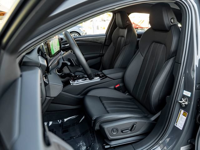 Used 2025 Audi A6 e-tron Premium Plus w/ Premium Plus RWD image 13
