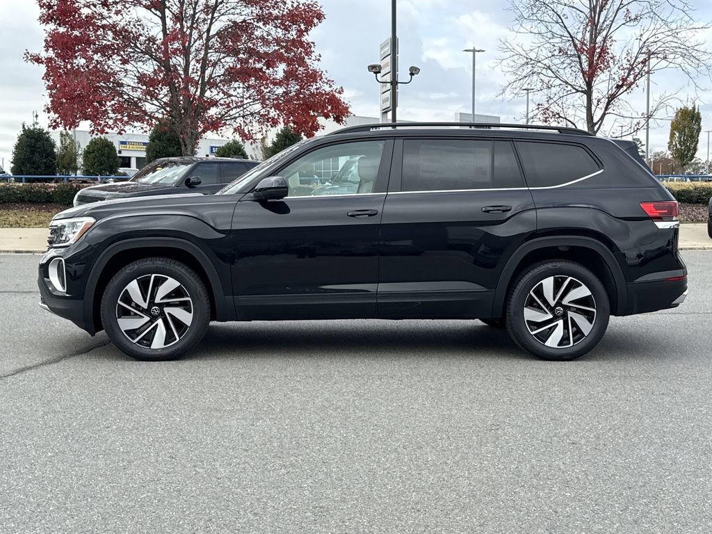 New 2026 Volkswagen Atlas SE image 2