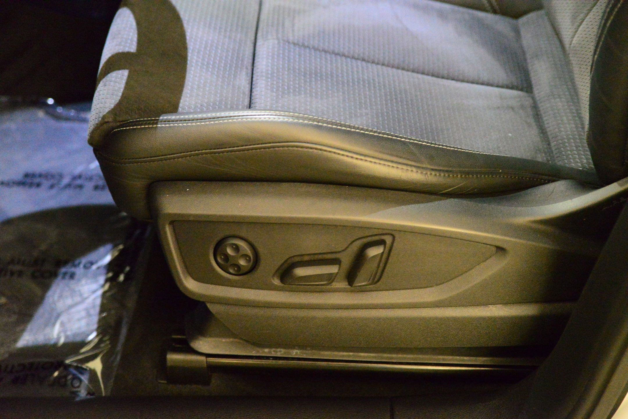 Used 2022 Audi SQ5 Premium Plus w/ Premium Plus Package image 29